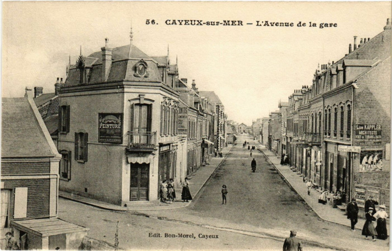Carte postale ancienne Cayeux-sur-Mer - L'Avenue de la gare à Cayeux-sur-Mer