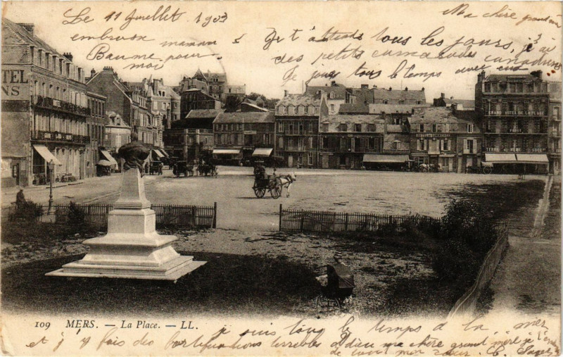 Carte postale ancienne Mers - La Place