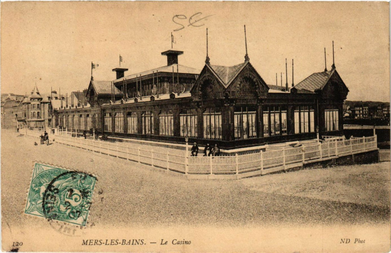 Carte postale ancienne Mers-les-Bains - Le Casino à Mers-les-Bains