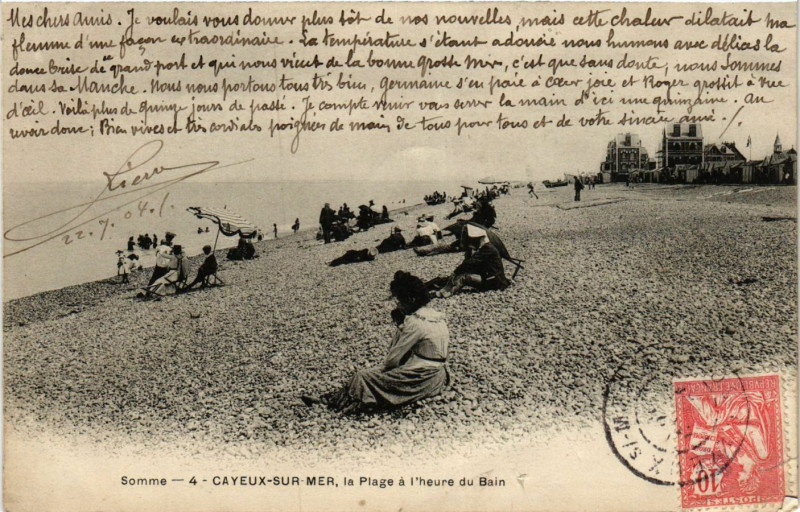 Carte postale ancienne Somme - Cayeux-sur-Mer la Plage a l'heure du Bain à Cayeux-sur-Mer