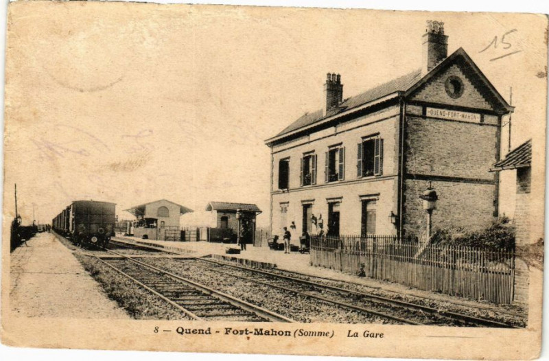 Carte postale ancienne Quend Fort-Mahon - La Gare à Quend
