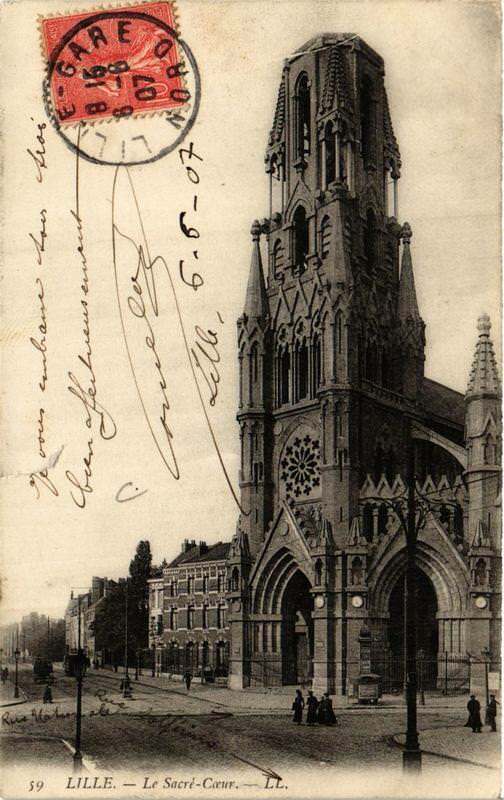 Carte postale ancienne Lille Le Sacré-Coeur à Lille