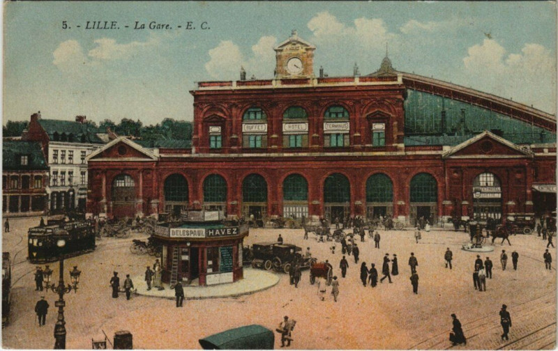 Carte postale ancienne Lille La Gare à Lille