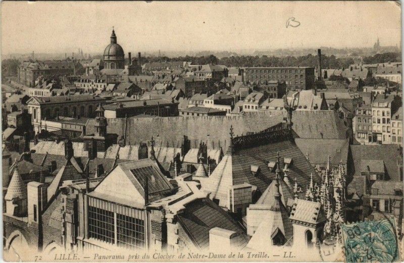 Carte postale ancienne Lille Panorama pris du Clocher de Notre Dame de la Treille à Lille