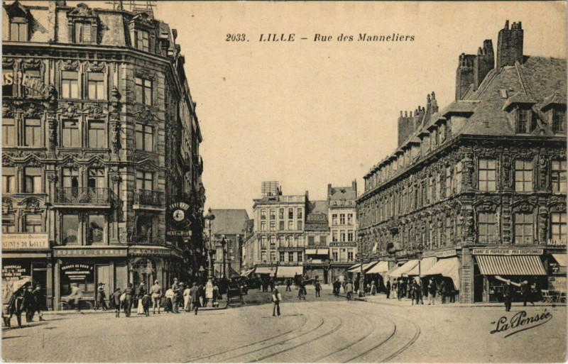 Carte postale ancienne Lille Rue des Manneliers à Lille