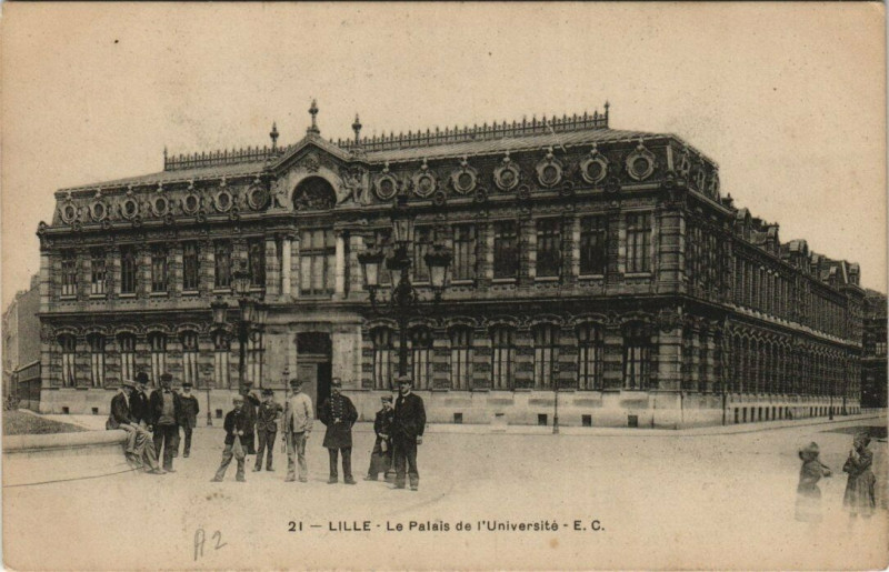 Carte postale ancienne Lille Le Palais de l'Université à Lille