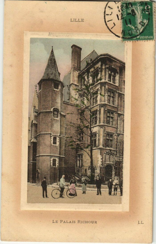 Carte postale ancienne Lille Le Palais Richour à Lille