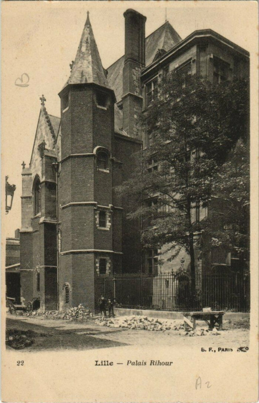 Carte postale ancienne Lille Palais Rihour à Lille