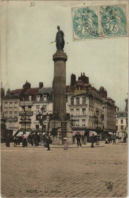 Carte postale ancienne Lille La Déesse à Lille