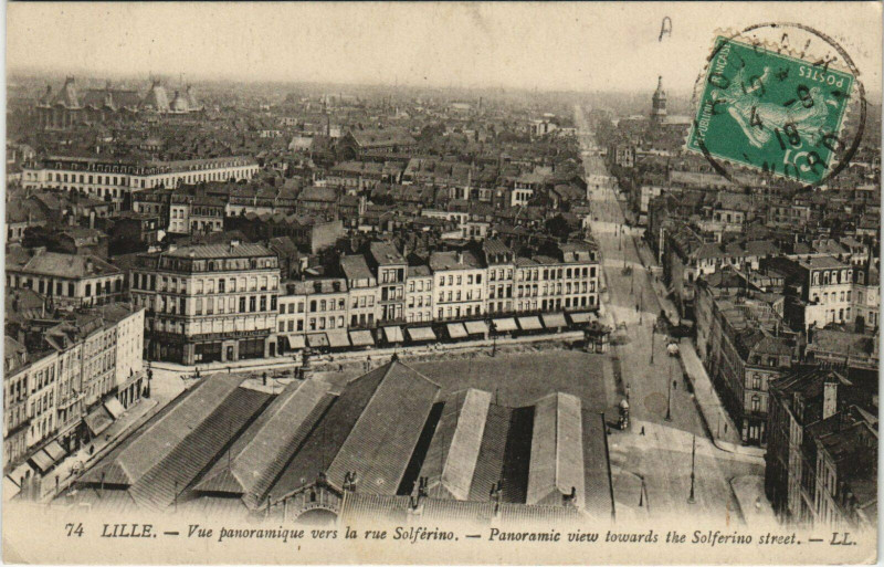 Carte postale ancienne Lille Vue panoramique sur la Rue Solférino à Lille