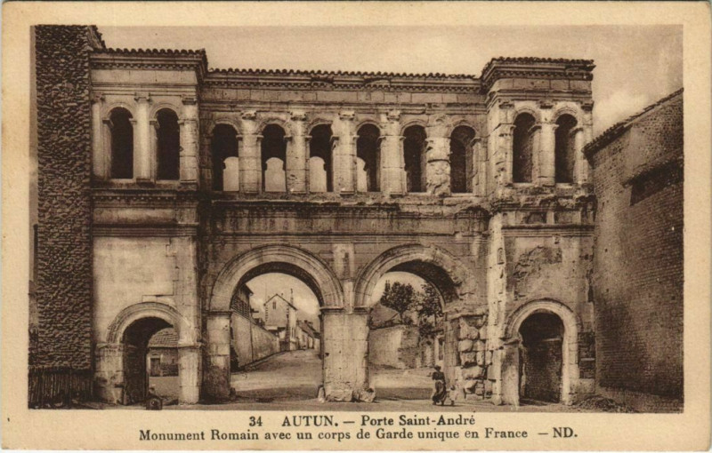 Carte postale ancienne Autun Porte Saint Andre France à Autun