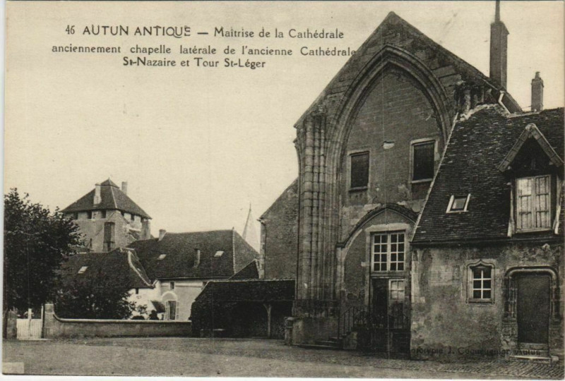 Carte postale ancienne Autun Maitrise de la Cathedrale France à Autun