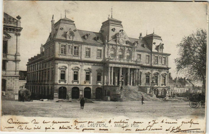 Carte postale ancienne Autun Hotel de Ville France à Autun
