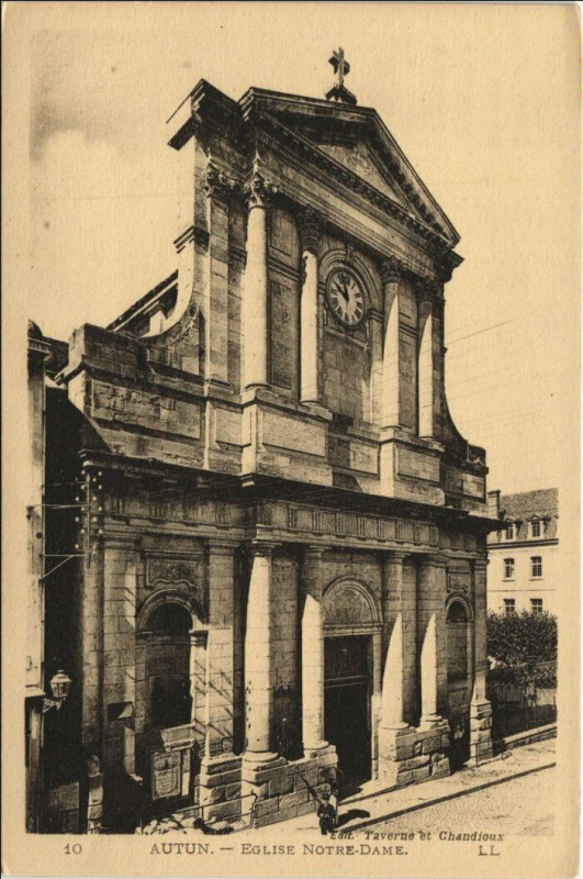 Carte postale ancienne Autun Eglise Notre-Dame France à Autun