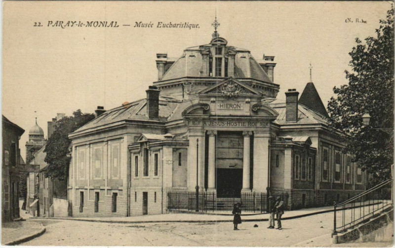 Carte postale ancienne Paray-le-Monial Musee Eucharistique à Paray-le-Monial