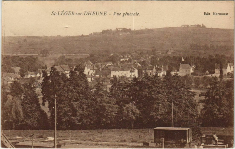 Carte postale ancienne Saint-Leger-sur-Dheune Vue Generale