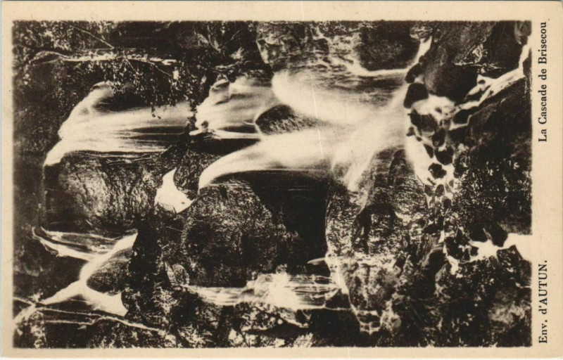 Carte postale ancienne Autun Environs - La Casacde de Brisecou à Autun