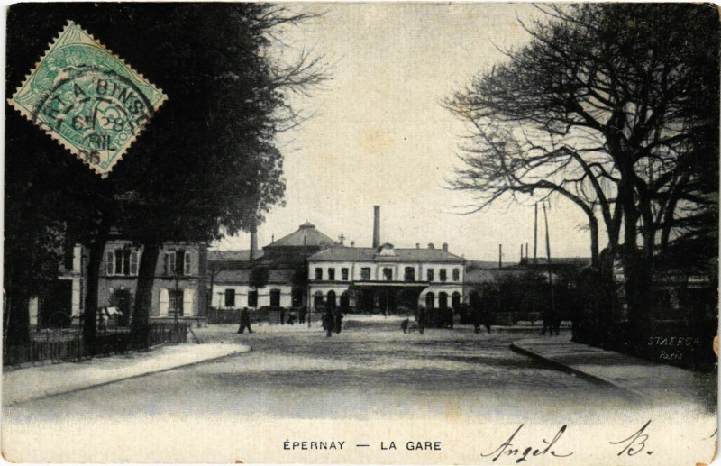 Carte postale ancienne Epernay - La Gare à Épernay