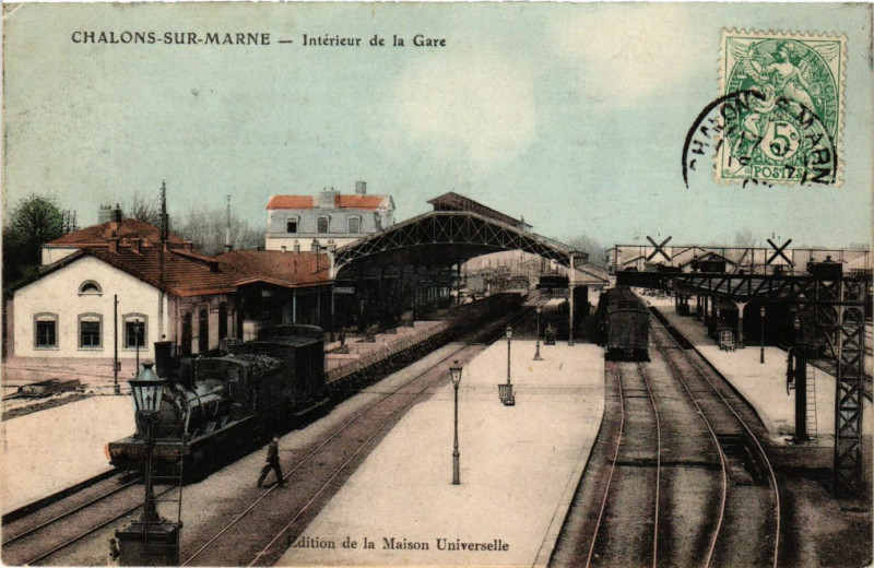 Carte postale ancienne Chalons-sur-Marne - Interieur de la Gare