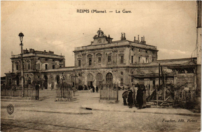 Carte postale ancienne Reims - La Gare à Reims
