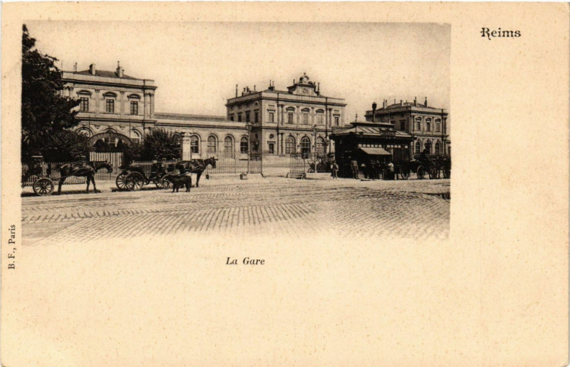 Carte postale ancienne Reims - La Gare à Reims