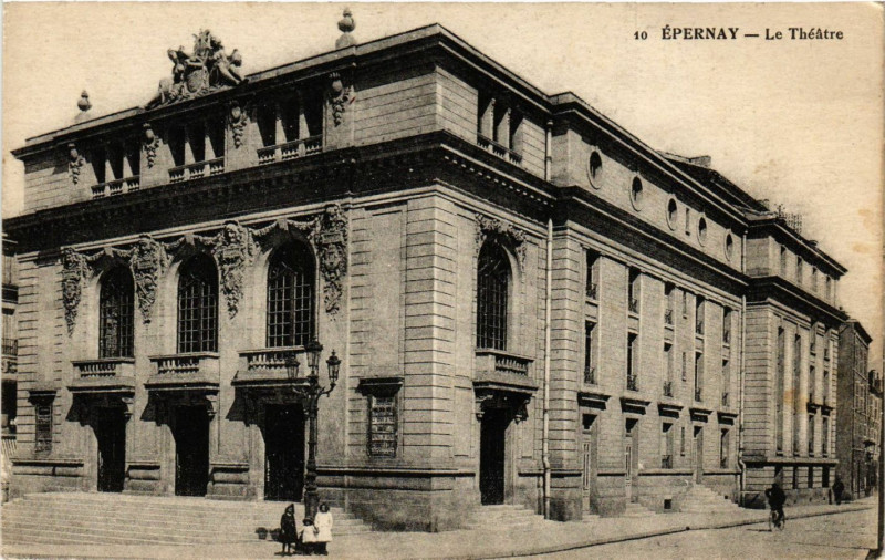 Carte postale ancienne Epernay - Le Theatre à Épernay