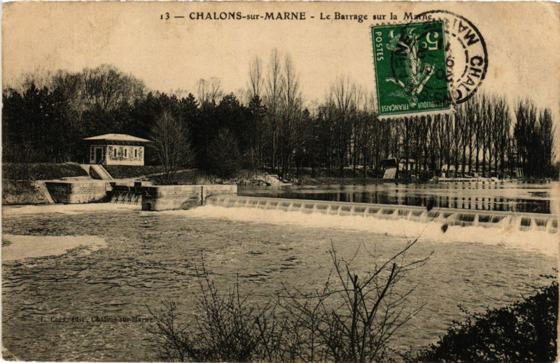 Carte postale ancienne Chalons-sur-Marne - Le Barrage sur la Marne