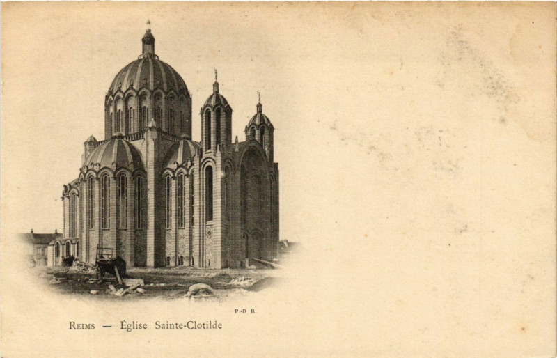 Carte postale ancienne Reims - Eglise Sainte-Clotilde à Reims