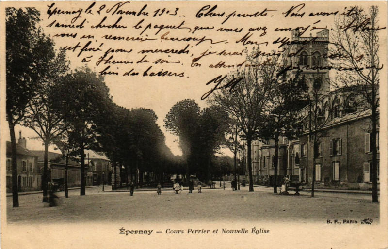 Carte postale ancienne Epernay - Cours Perrier et Nouvelle Eglise à Épernay