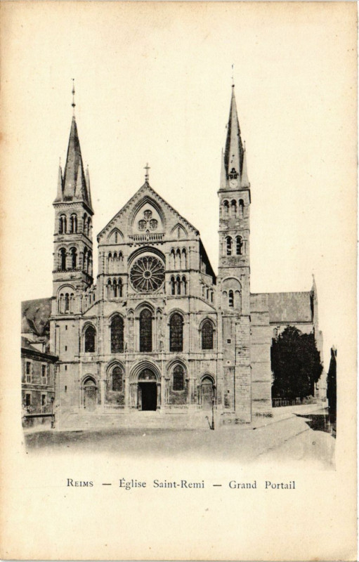 Carte postale ancienne Reims - Eglise Saint-Remi - Grand Portail à Reims