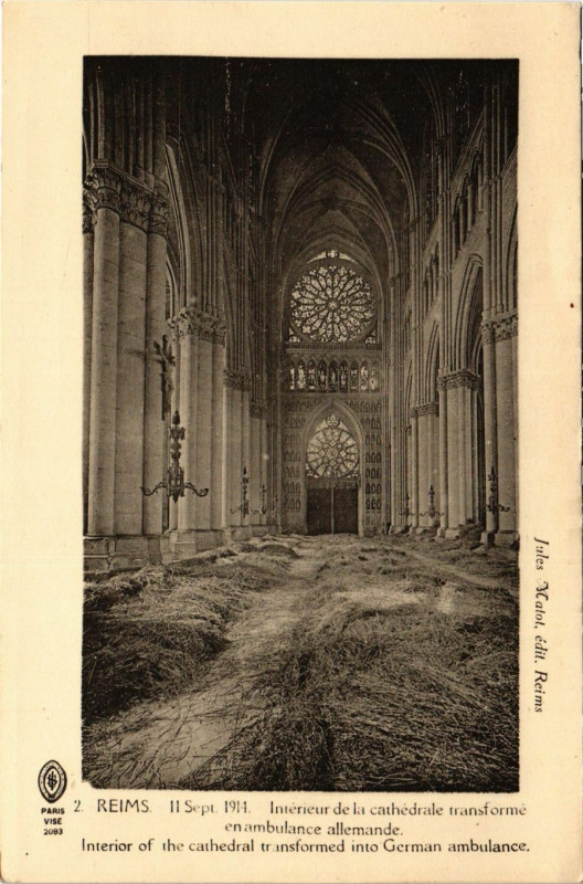 Carte postale ancienne Reims 11 Sept 1916 Interieur de la cathedrale transforma en à Reims