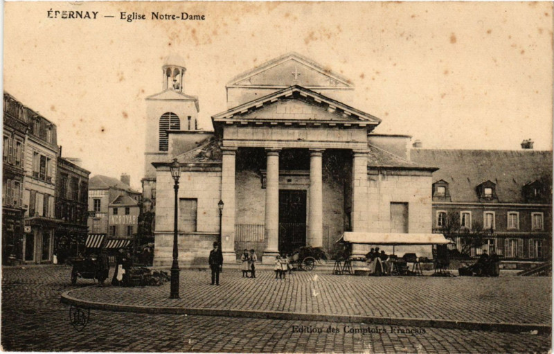 Carte postale ancienne Epernay - Eglise Notre-Dame à Épernay