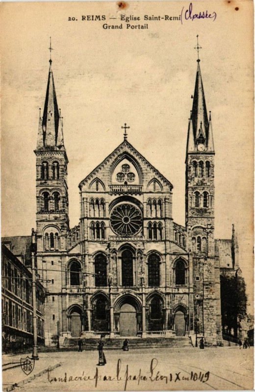 Carte postale ancienne Reims - Eglise Saint-Remi - Grand Portail à Reims