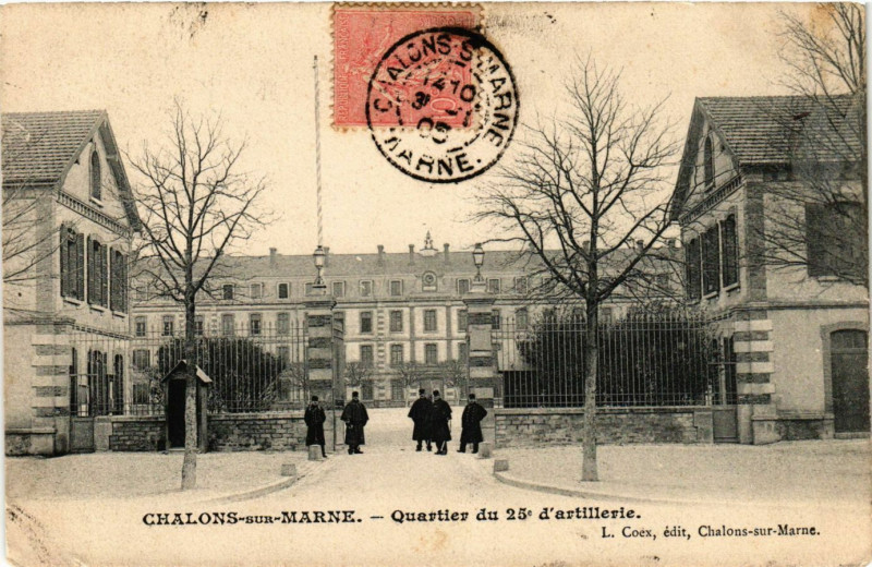 Carte postale ancienne Chalons-sur-Marne - Quartier du 25* d'artillerie