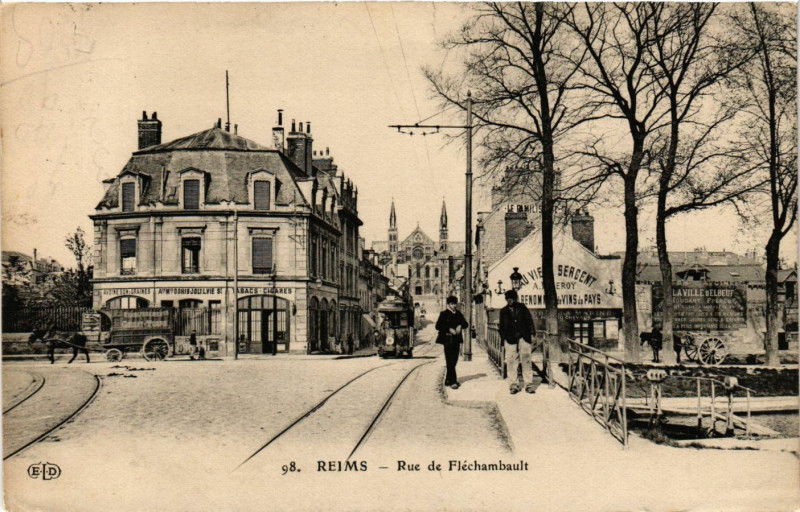 Carte postale ancienne Reims - Rue de Flechambault à Reims
