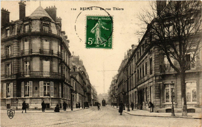 Carte postale ancienne Reims - La Rue Thiers à Reims