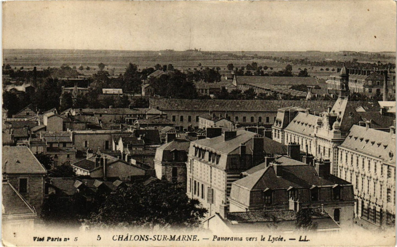 Carte postale ancienne Chalons-sur-Marne - Panorama vers le Lycée