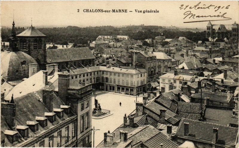 Carte postale ancienne Chalons-sur-Marne - Vue générale