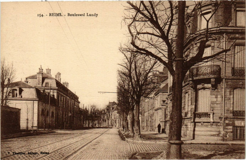 Carte postale ancienne Reims - Boulevard Lundy à Reims