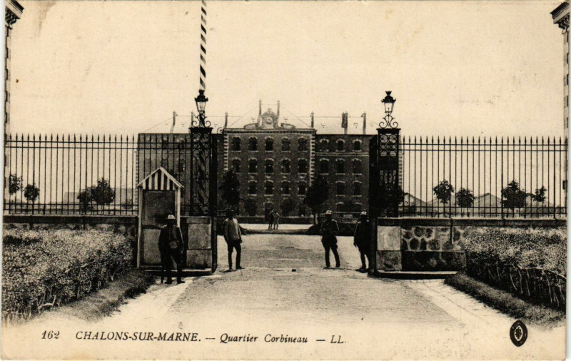 Carte postale ancienne Chalons-sur-Marne - Quartier Corbineau