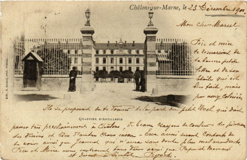 Carte postale ancienne Chalons-sur-Marne le. . . - Quartier d'Artillerie