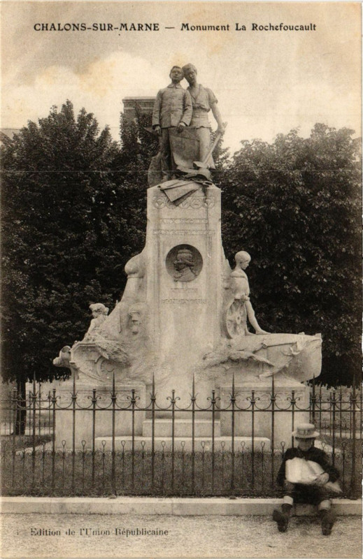 Carte postale ancienne Chalons-sur-Marne - Monument La Rochefoucault