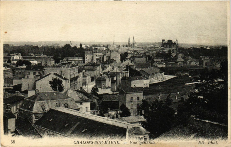 Carte postale ancienne Chalons-sur-Marne - Vue générale