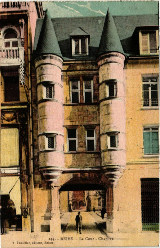 Carte postale ancienne Reims - La Cour - Chapitre à Reims