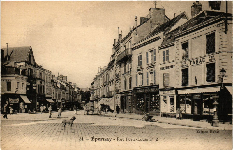 Carte postale ancienne Epernay - Rue Porte-Lucas à Épernay