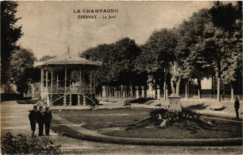 Carte postale ancienne La Champagne - Epernay - Le Jard à Épernay