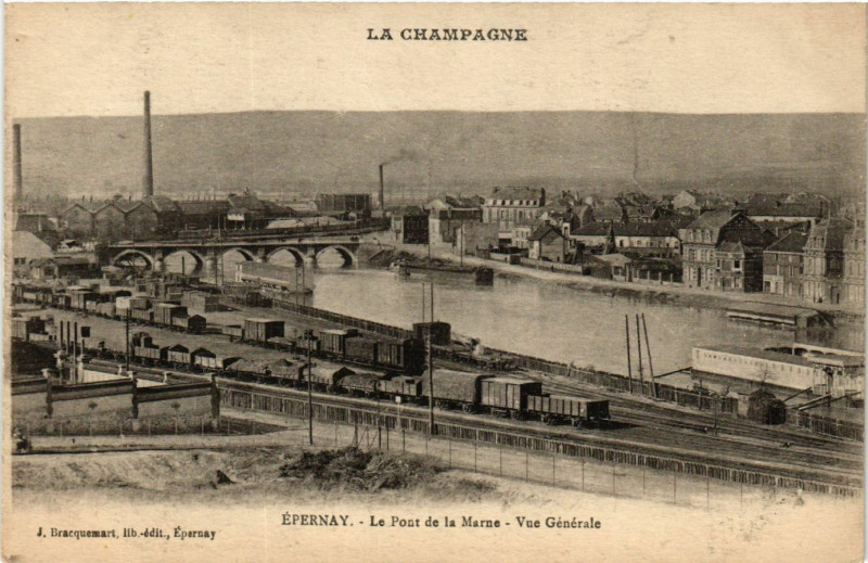 Carte postale ancienne La Campagne - Epernay - Le Pont de la Marne - Vue générale à Épernay
