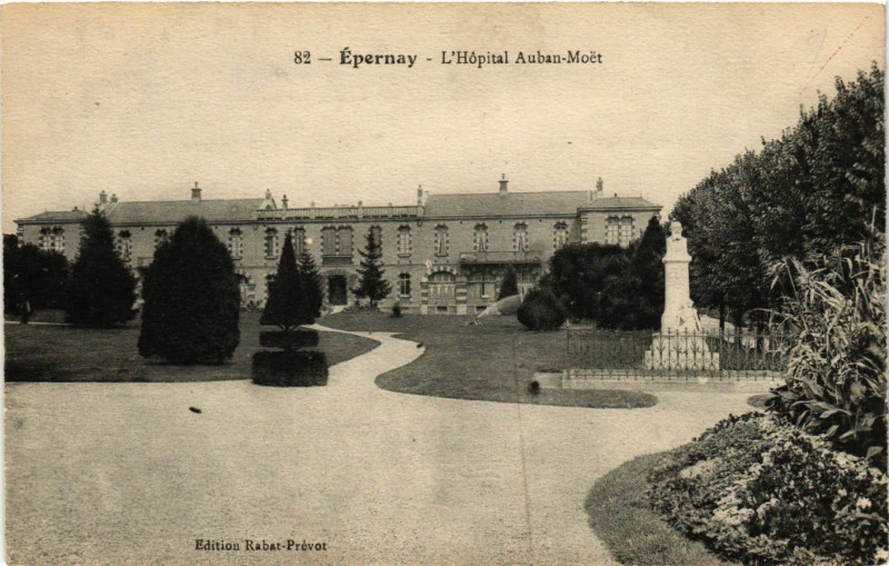 Carte postale ancienne Epernay - L'Hopital Auban-Moet à Épernay