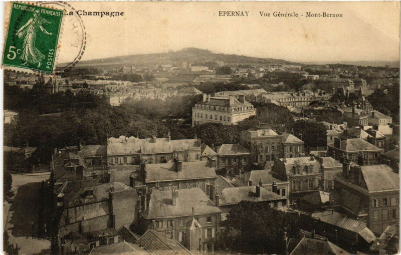 Carte postale ancienne Epernay - Vue générale - Mont-Bernon à Épernay