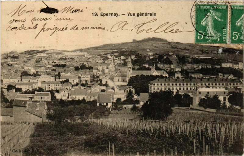 Carte postale ancienne Epernay - Vue générale à Épernay